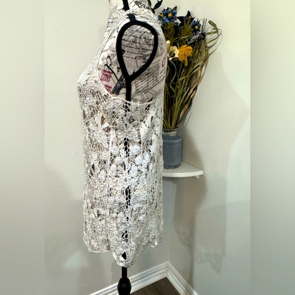 Pinky Vibrant silver and white Cord Tank Top and Elegant floral Design size M - Picture 6 of 8